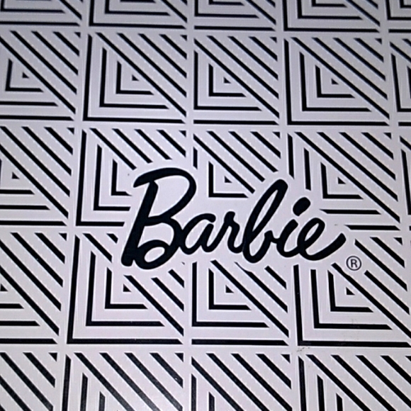 Barbie Closet. - Picture 9 of 11